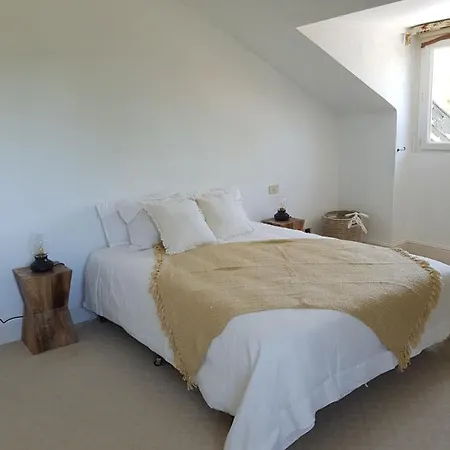 Kittera, Seaview Guest house